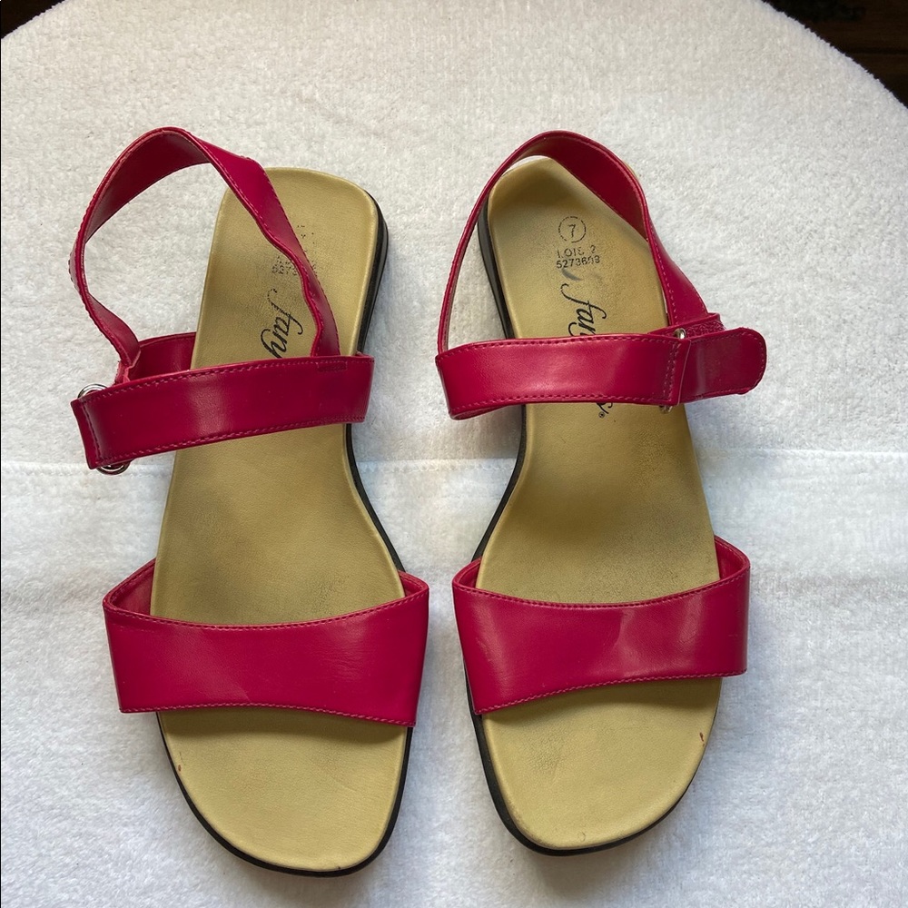 Fanfares Lois 2 Strap Sandal